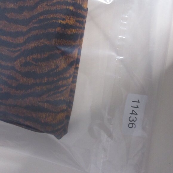 Kenzo Top Women XL Turtleneck Tiger Animal Print Designer Timeless - Picture 11 of 11